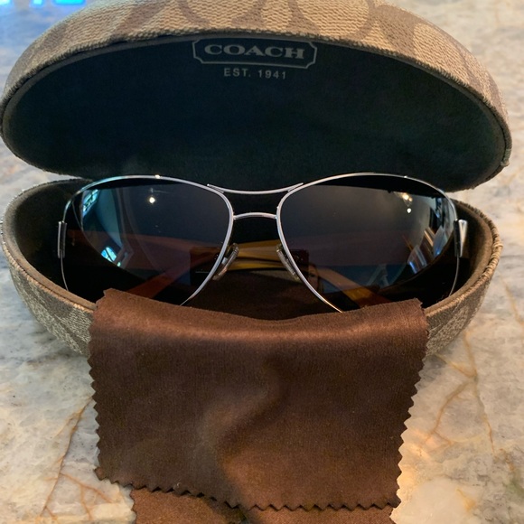 Coach Taylor Sunglasses - Picture 6 of 7